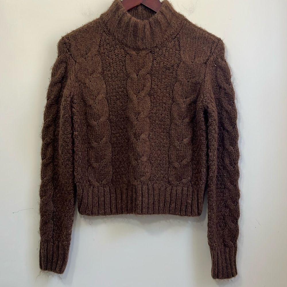 American Eagle Women’s Cable Knit Mock Neck Cropped Sweater Size XS